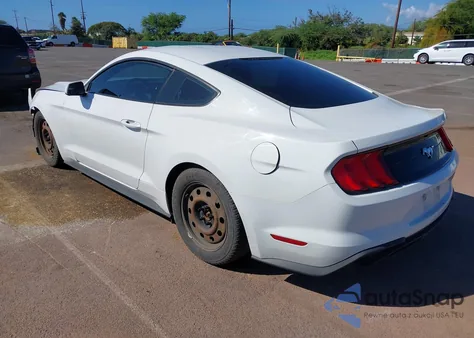 2018 Ford Mustang Ecoboost z USA, uszkodzony, nr VIN 1FA6P8TH8J5107054